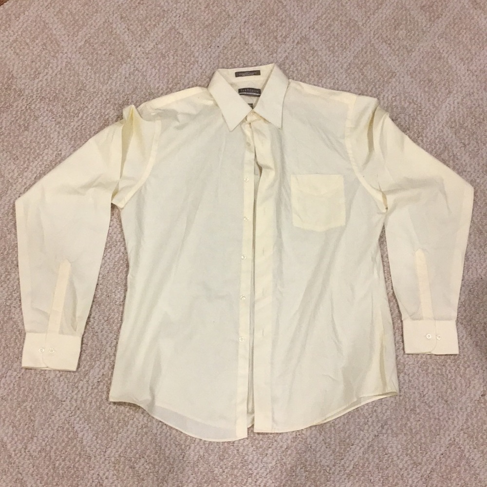 Van Heusen button up